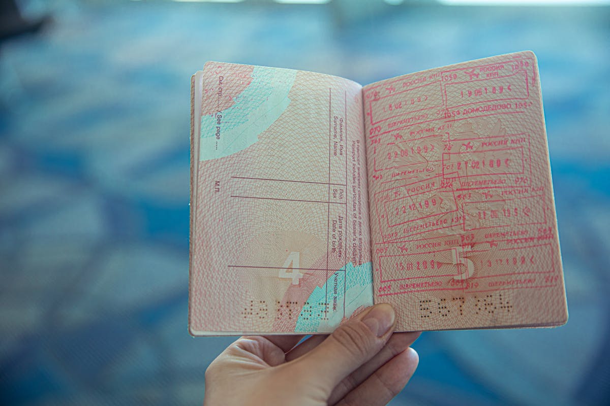 How to Get a UAE Work Permit: Everything You Need to Know